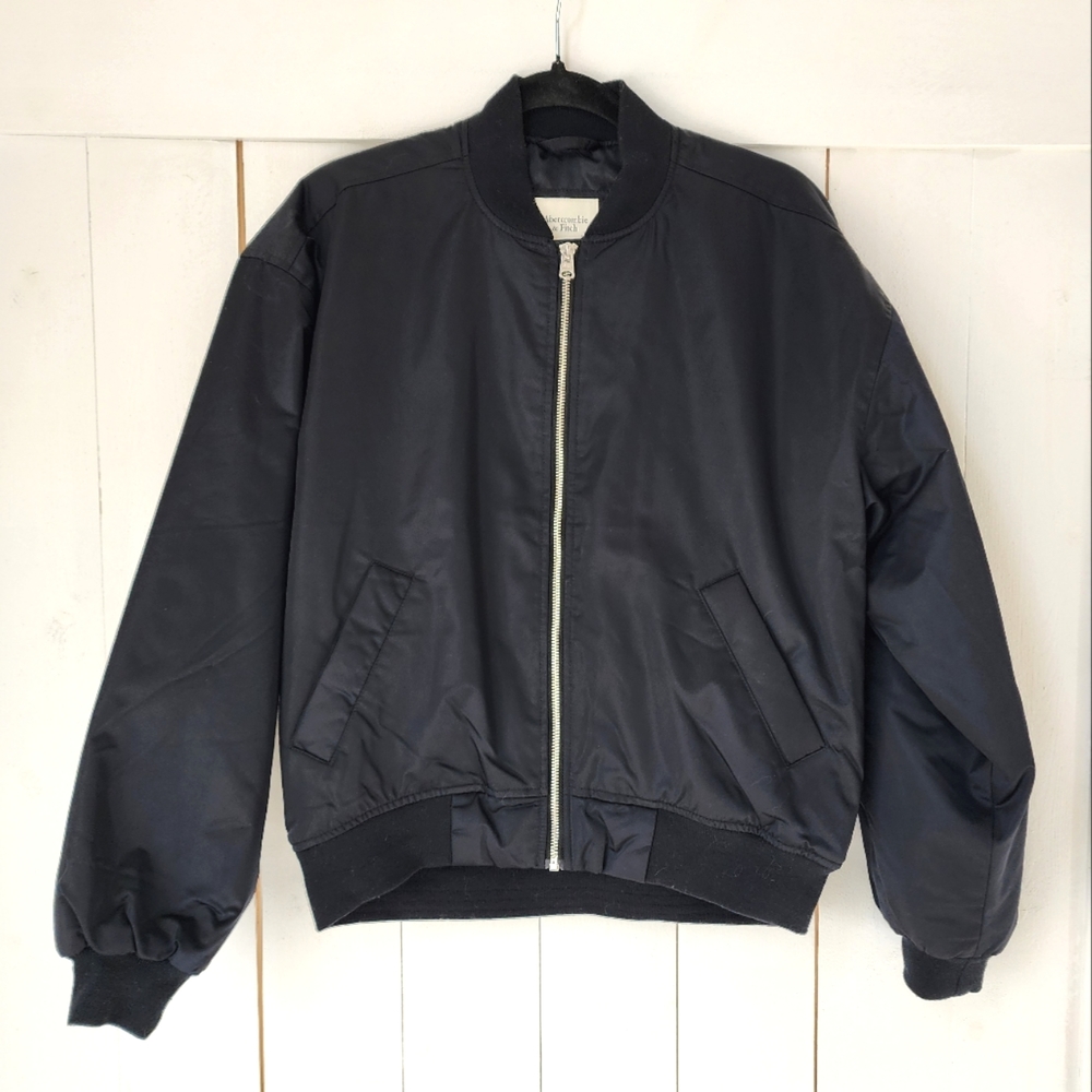 A&F Nylon Bomber Jacket - Picture 3 of 8